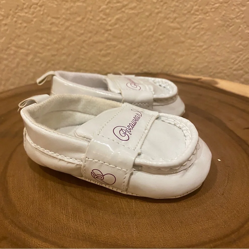 RocaWear infant crib shoes Y2k white loafers newborn 0/1‎